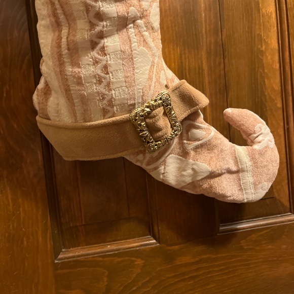 Amazing and Beautiful Oversized Mark Robert’s Santa Head Stocking. New. - Picture 6 of 16